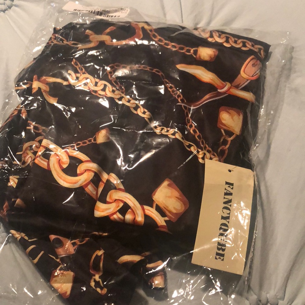 Black romper size large